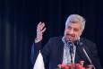 حماسه خوانی حاج صادق آهنگران در اجتماع مردم قم