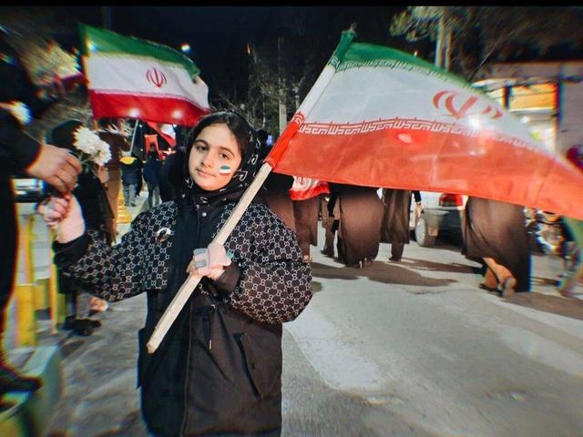 مصاحبه میدانی خبرنگار مهر درخصوص جوانی جمعیت در حسینیه شهدای اراک
