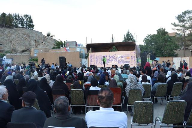 دومین جشن ملی بوم‌گردی با حضور فعالان سراسر کشور در روستا هدف گردشگری قلعه بالا برگزار شد
