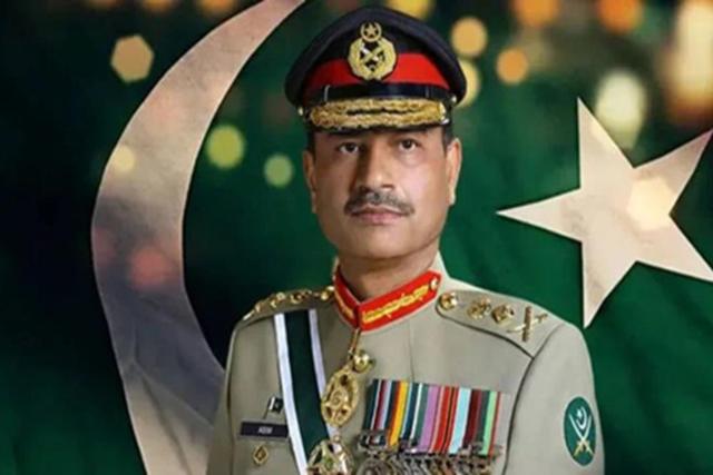 عاصم منیر وارد تهران شد