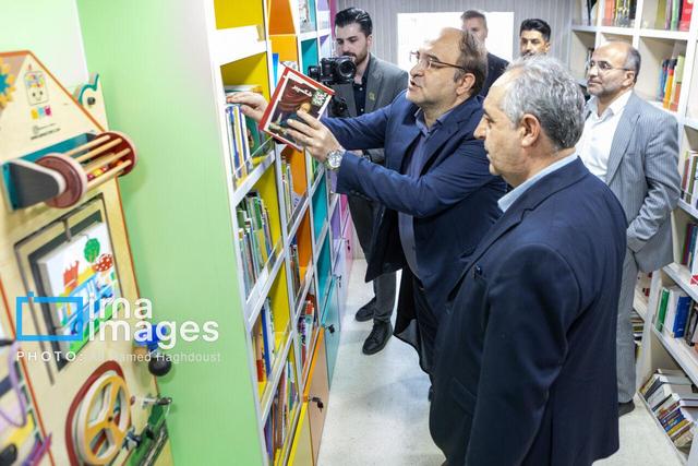 آغاز به کار و اعزام ناوگان مدرن کتابخانه‌های سیار به مناطق کم برخوردار میانه و مرند
