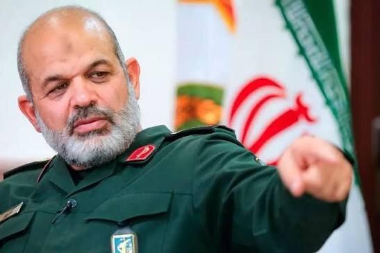 درباره سردار احمد وحیدی؛ مردی که تنگه هرمز را در مشت دارد و دشمن سرسخت آمریکاست
