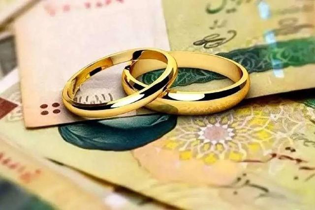 به هر یک از زوجین که تاریخ عقد آنها واجد شرایط قانونی باشد، ۳۰۰ میلیون تومان تسهیلات تعلق میگیرد/ اگر سن زوج زیر ۲۵ و زوجه زیر ۲۳ سال باشد، این مبلغ برای آنها ۳۵۰ میلیون تومان میشود/ به افراد بالای ۵۰ سال وام تعلق نمیگیرد/ باز پرداخت این تسهیلات برای تمامی زوجین، ۱۲۰ ماهه و با کارمزد ۴ درصد است