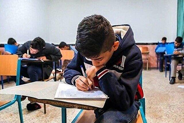 امتحانات نهایی دانش آموزان مجازی نمیشود