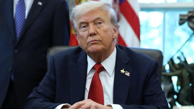 حمله تند ترامپ به منتقدان توافق با ایران