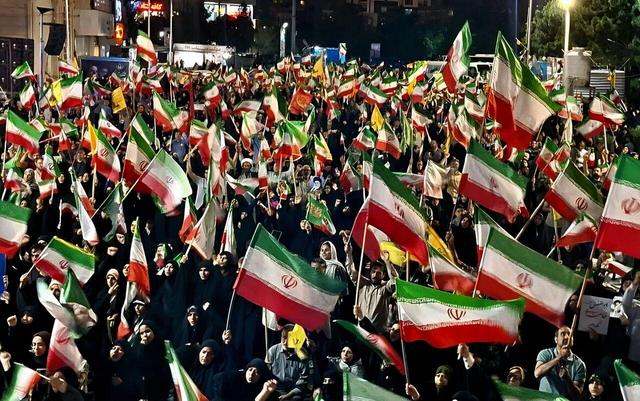 معاون سیاسی سپاه خوزستان: خیابان‌های ایران به دانشگاه مقاومت تبدیل شده‌اند