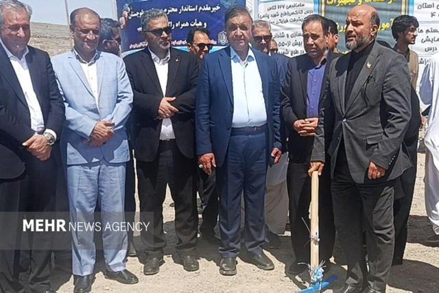 کلنگ مدرسه ۱۸ کلاسه شهید ابوالفضل نداطلب ادیمی در زاهدان زده شد