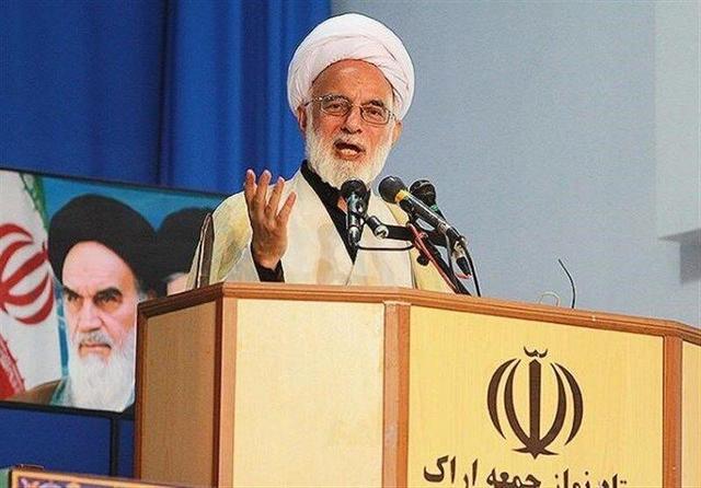 امام جمعه اراک: پاسخ موشکی ایران در انتظار هر جنایت جدید دشمنان است