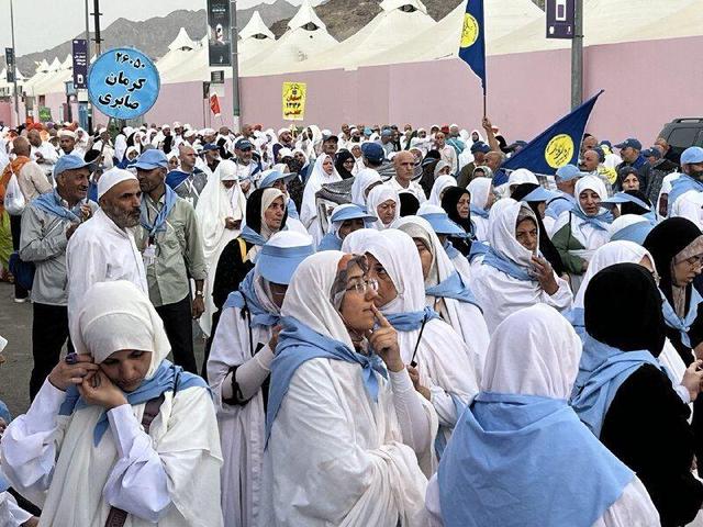 پایانِ بزرگ‌ترین اجتماع سالانه مسلمانان جهان/خروج زائران از منا+ عکس وفیلم