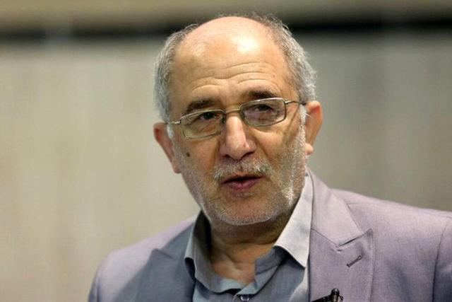 روایت سردار علایی از آخرین مکالمه با شمخانی سه روز قبل از جنگ/ شمخانی می‌گفت نمی‌توانند رهبری را پیدا کنند