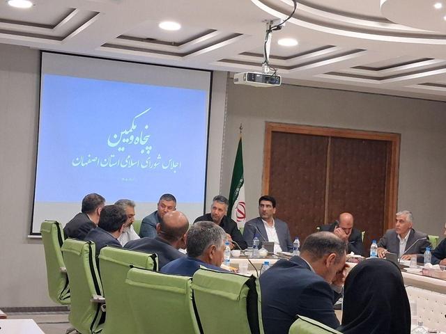 اقتصاد، آخرین تاکتیک دشمن در برابر ایران است که با فتح آن کشور بیمه خواهد شد