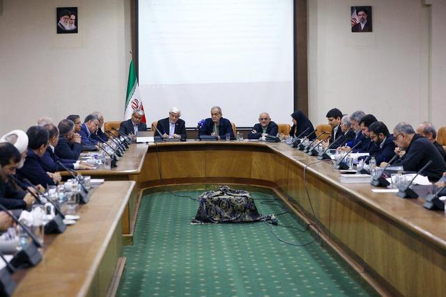 پزشکیان: دولت و مسئولان کشور خود را برای هر شرایطی آماده می‌داند/ مدیریت کشور در شرایط دشوار نیازمند حضور میدانی، مسئولیت‌پذیری و همراهی با مردم است