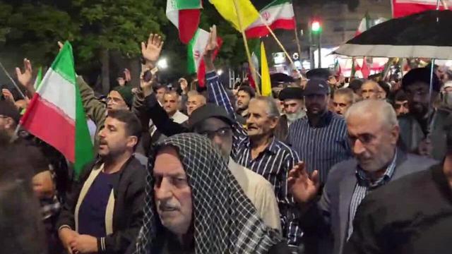 دانسفهان؛ طنین همصدایی مردم در شب نودویکم