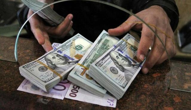 پیش‌بینی قیمت دلار در روزهای آینده: دو سناریو پیش‌روی بازار ارز است