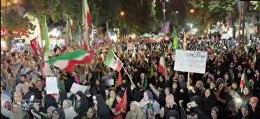 نود و دومین شب حضور مردمی در پی شهادت رهبر انقلاب