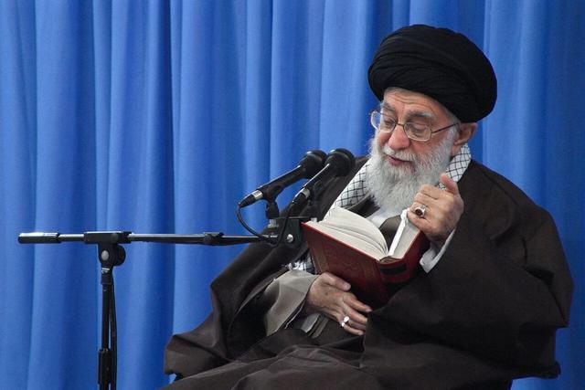 نماهنگ | تعبیر قرآنی رهبر شهید از ماجرای غدیر