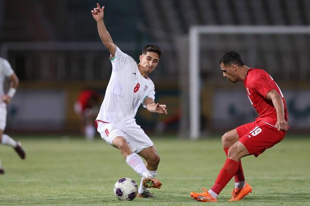 پاداش ویژه مدیرعامل پرسپولیس به امیرحسین محمودی