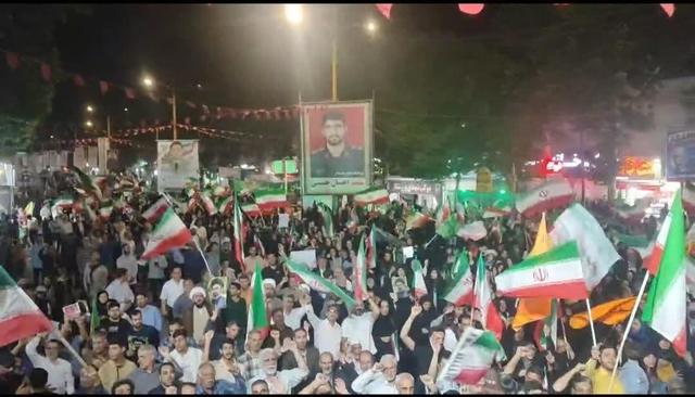 موج نود و سوم حماسه خیابان در خرم‌آباد
