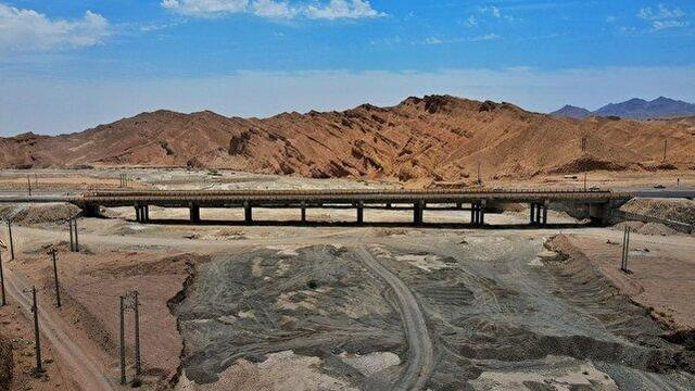 پل بزرگ حرمک در محور زابل – زاهدان افتتاح شد