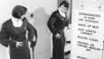 شرایط وحشتناک استخدام مهمانداران زن در آمریکای دهه ۵۰؛ از وزن‌کشی اجباری تا الزام به مجرد ماندن!