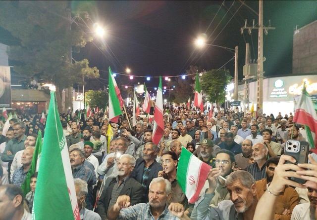 موج نود و چهارم؛ شب‌های همدلی مردم آزادشهر همچنان ادامه دارد