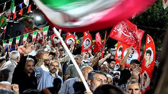 شور و حال مردم انقلابی ماهدشت در نود و چهارمین میدان اقتدار و مقاومت + عکس