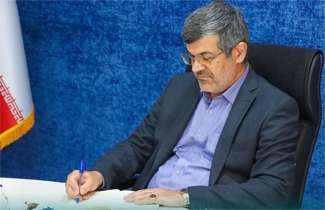 استاندار یزد: رمز پایداری نظام، اطاعت از فرامین رهبر معظم انقلاب است