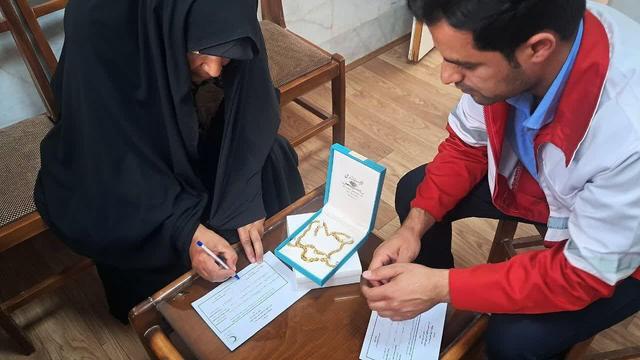 گردنبندی که سه‌بار رفت و بازگشت؛ این‌بار برای نجات جان ماند