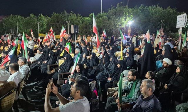 هندی‌های مقیم قم با رهبر معظم انقلاب اعلام بیعت کردند