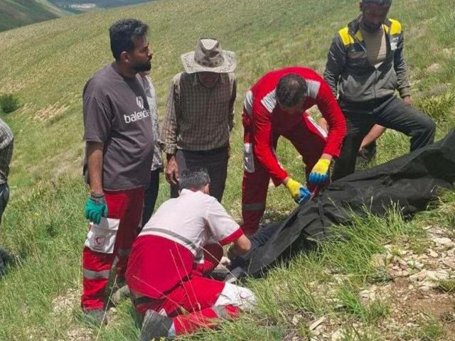 سقوط مرگبار گردشگر تبریزی در ارتفاعات آبشار لاتون آستارا