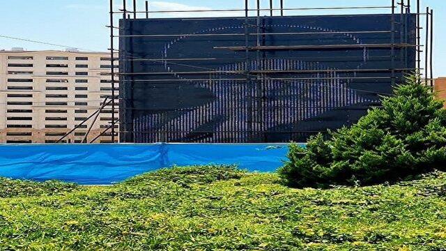 رونمایی از بزرگ‌ترین نماد شهری قم مزین به نام رهبر شهید انقلاب