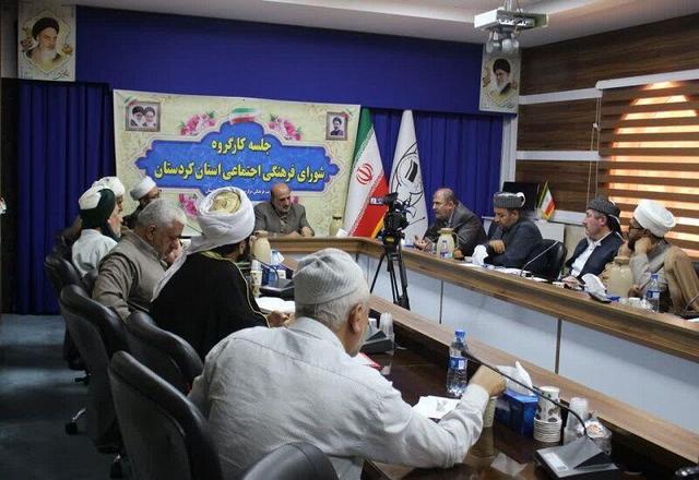 راهکارهای پایان تعدد نمازهای جمعه در کردستان روی میز تصمیم گیری