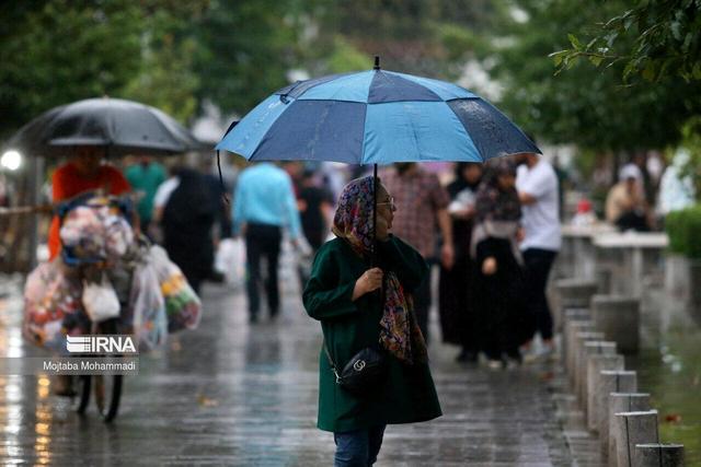 رگبار باران و رعد و برق در نوار شمالی کشور