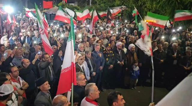 مردم خوی پای انقلاب و رهبری ایستاده‌اند