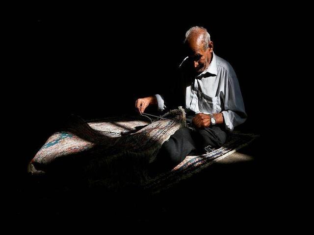 فیلم| گشتی در بازار تاریخی فرش مشهد