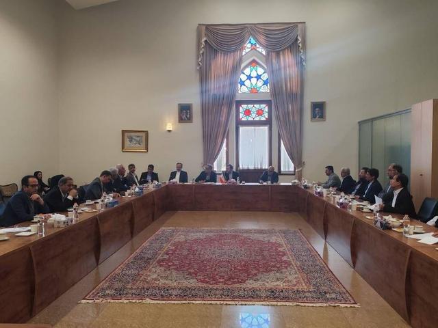 برگزاری نشست بهره برداری از ظرفیت‌های حوزه خزر در بخش حمل و نقل کالاها