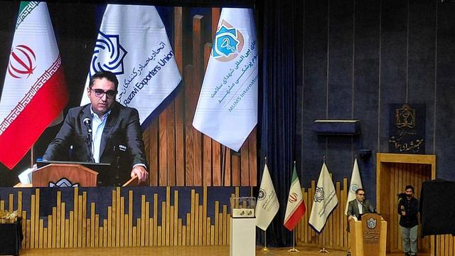 معاون سازمان توسعه تجارت:تمرکز حمل و نقل در خلیج فارس عقب افتادگی سایر مرزها را درپی داشت