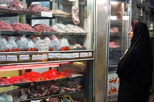 پشت‌پرده افزایش بی سابقه قیمت مرغ/ قیمت جدید اعلام شد