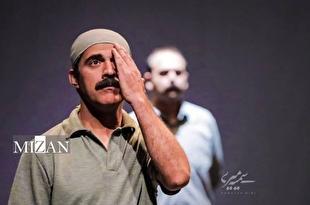 اجرای نمایش «دیکته‌طور» تمدید شد