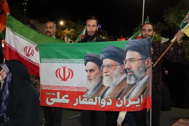 رامیانی‌ها در شب وحدت، حامی ایران ماندند