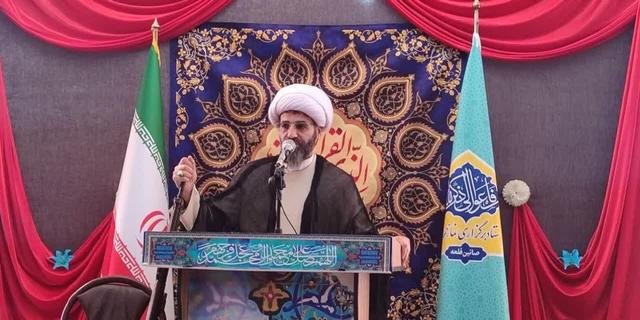 فرهنگ عاشورا باید محور برنامه‌های فرهنگی و مذهبی ماه محرم قرار گیرد