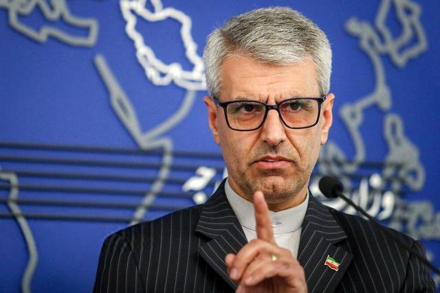 بقایی درباره توافق ایران و آمریکا: نهادهای تصمیم‌گیر درحال بررسی هستند