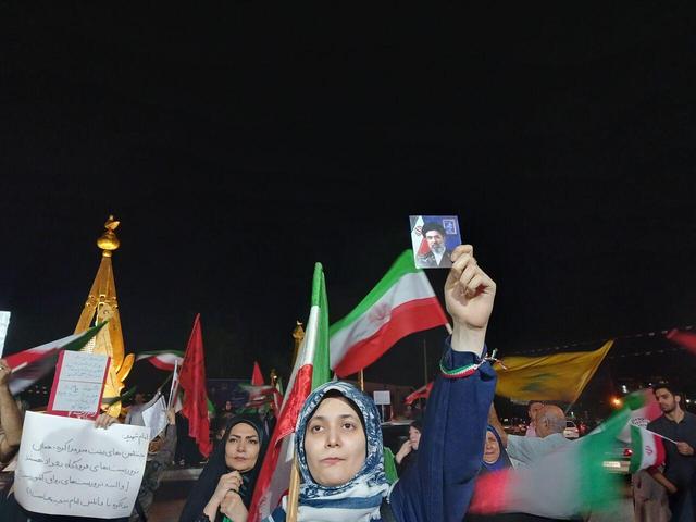 فریاد آرمان‌ها و مطالبات تزلزل‌ناپذیر مردم مبعوث در اجتماعات شبانه شیراز