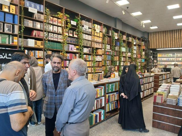ششمین کتاب‌فروشی امیرکبیر افتتاح شد