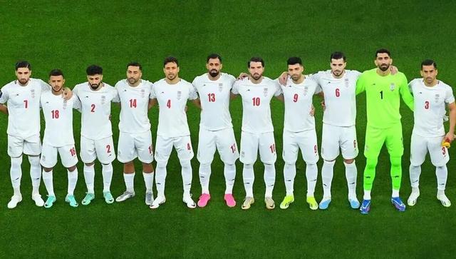 عکس | گارد ملی در ورزشگاه ایران