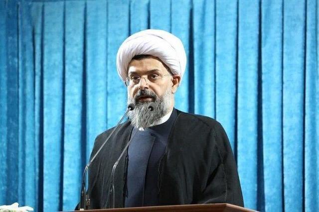 امام جمعه دشتی:مبلغان طلایه‌داران جهاد تبیین هستند