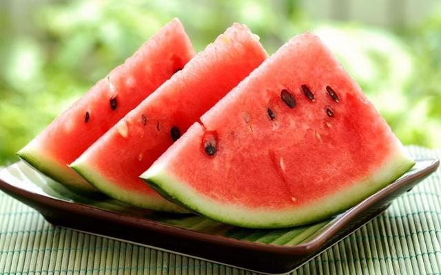 هندوانه، میوه سنتی برای جلوگیری از گرمازدگی
