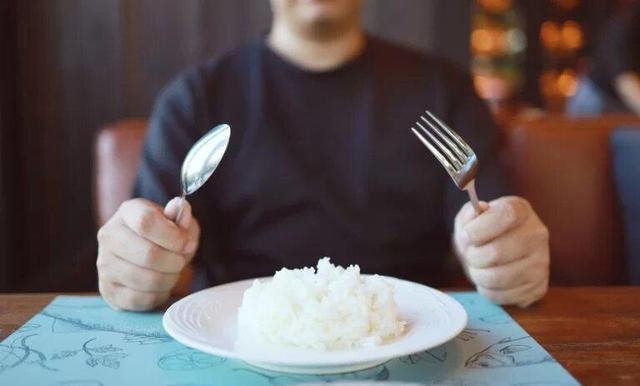 پس چرا با حذف برنج ریزش مو میگیریم؟