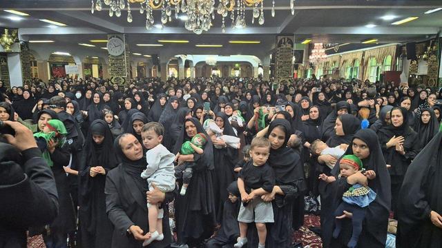 آیین معنوی شیرخوارگان حسینی در استان اصفهان برگزار شد