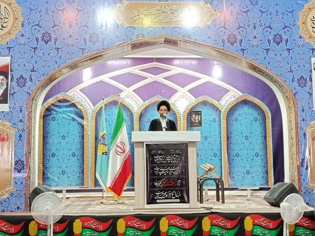 امام جمعه کاشان: هم افقی با ولی فقیه، شرط موفقیت کشور است